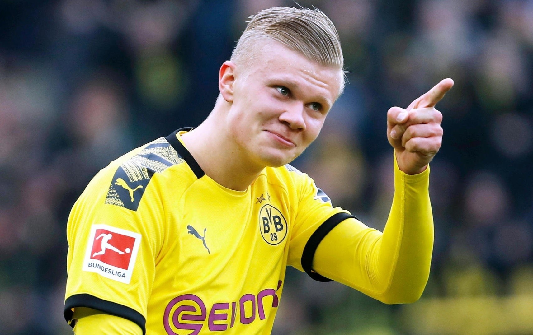 Vi sao Haaland tu choi tro thanh dong doi cua Ronaldo hinh anh