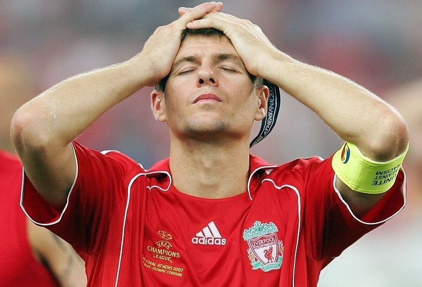 Gerrard va ngay phai nhin AC Milan tra mon no Istanbul hinh anh
