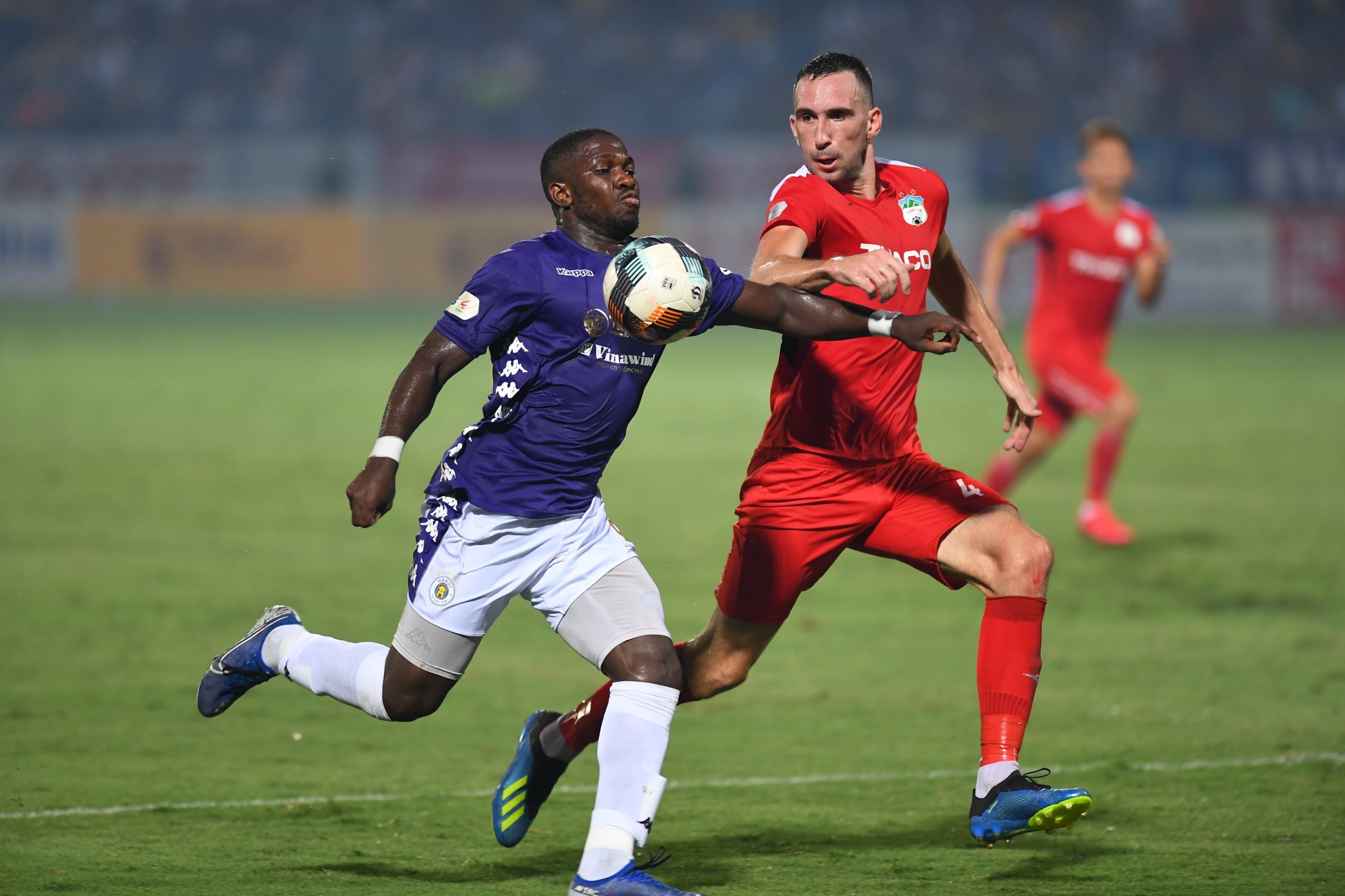 CLB Ha noi vs HAGL anh 2