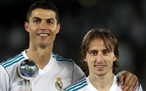 Modric: 'Real nho ban thang va ca tinh cua Ronaldo' hinh anh