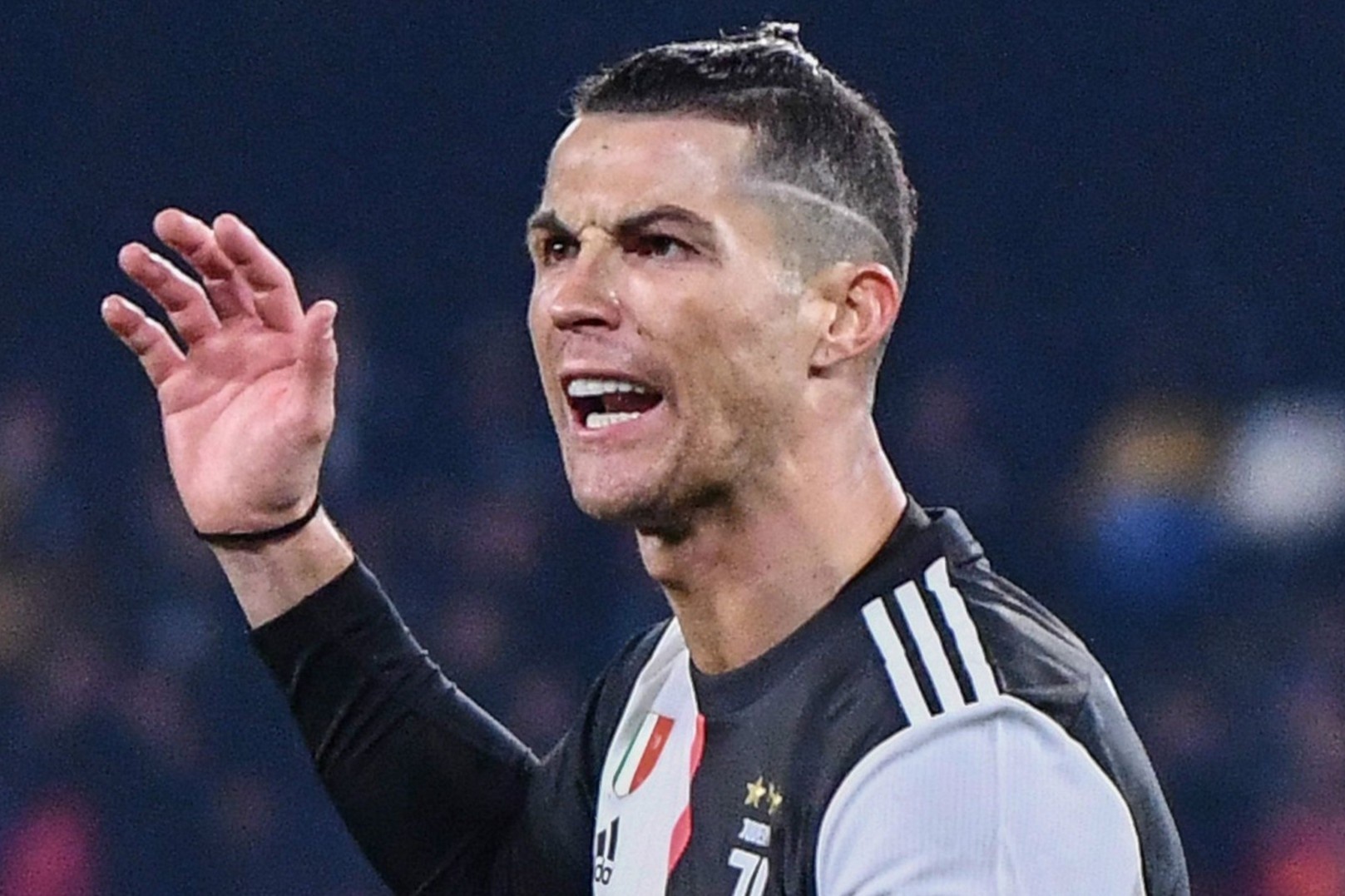 Ronaldo khong con duoc cung chieu tai Serie A hinh anh