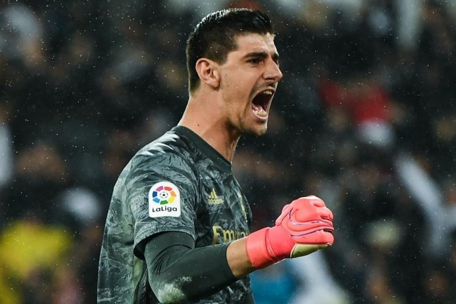 Courtois hoi sinh sau ac mong mua dau tai Real nhu the nao hinh anh