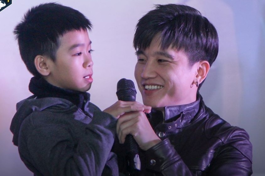 Game thu Viet Nam vo dich giai PES tri gia 120 trieu dong hinh anh