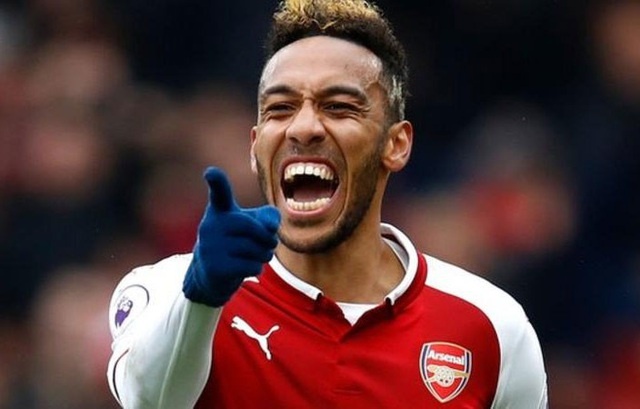 Kich ban de Arsenal gianh ve du cup chau Au mua toi hinh anh