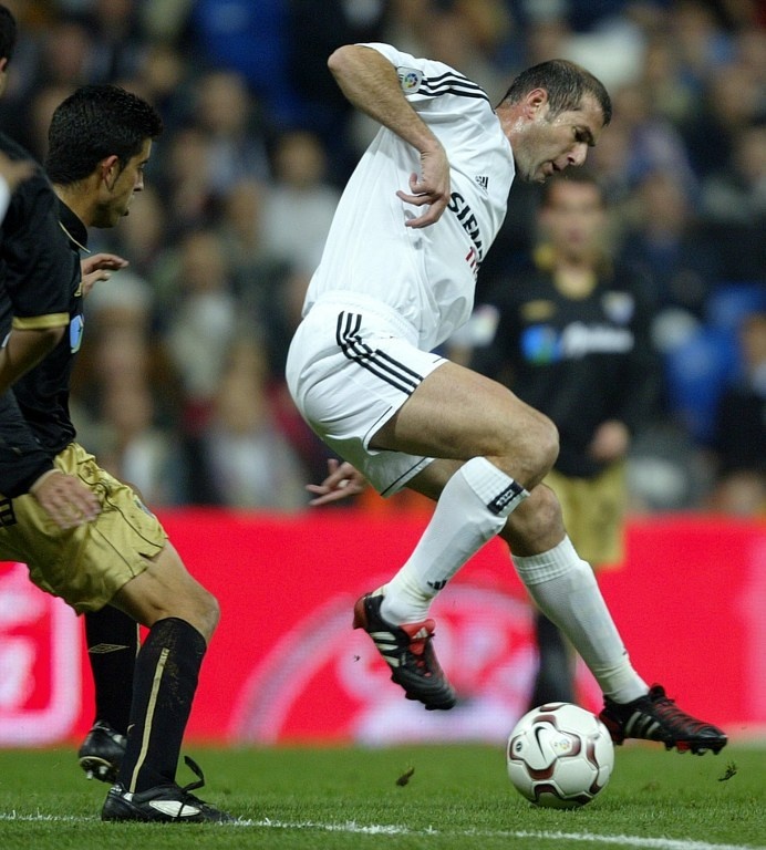 ky thuat bong da anh 1