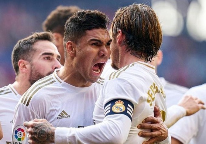 Casemiro - co xe tang giua dan giao huong Real Madrid hinh anh