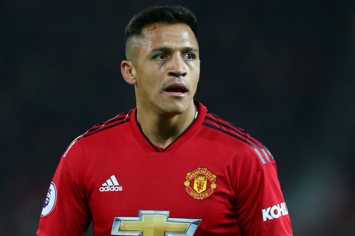 MU ton gan 30.000 bang cho 1 lan cham bong cua Sanchez hinh anh