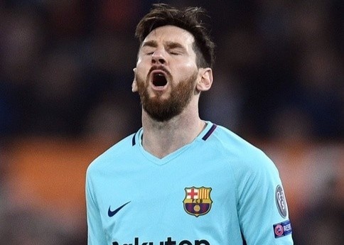 7 cot moc khien Messi mat niem tin voi Barca hinh anh