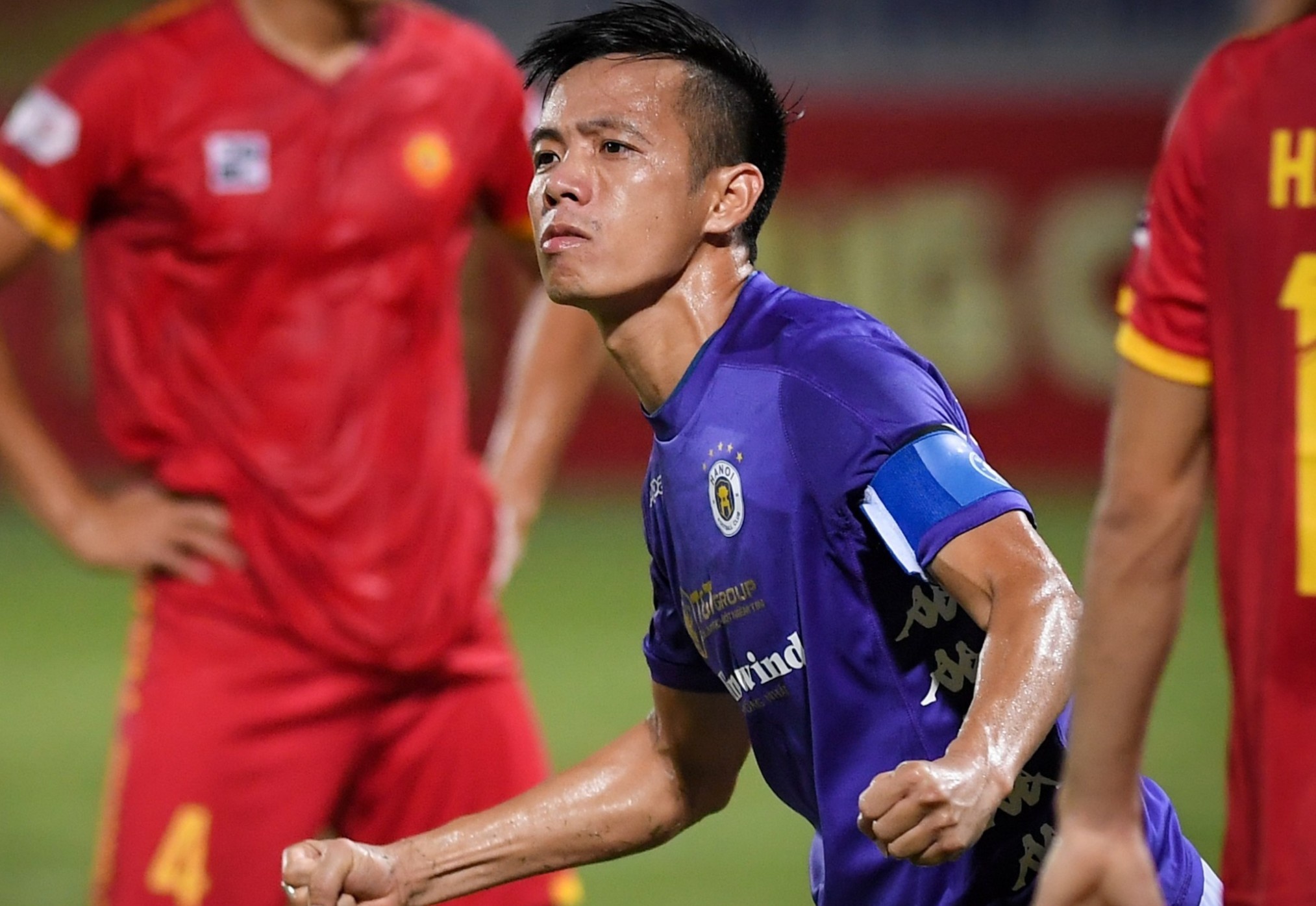 CLB Ha Noi bi CLB Thanh Hoa cam hoa 1-1 tai Hang Day hinh anh