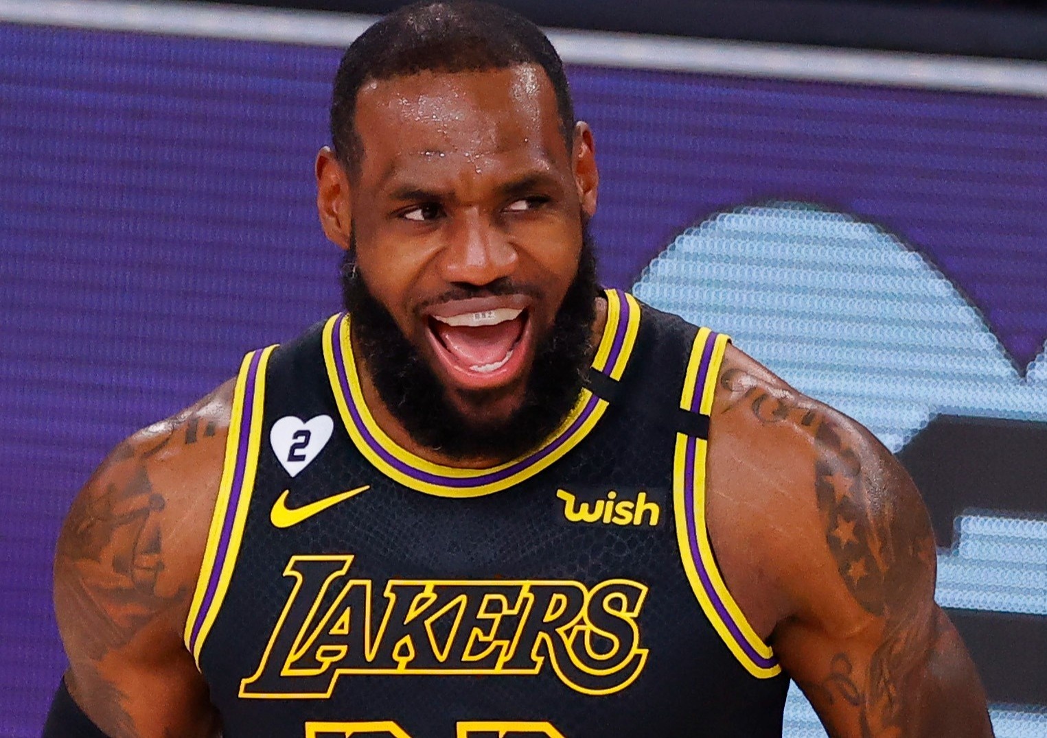 LeBron James va diem xuat phat cua mot huyen thoai hinh anh