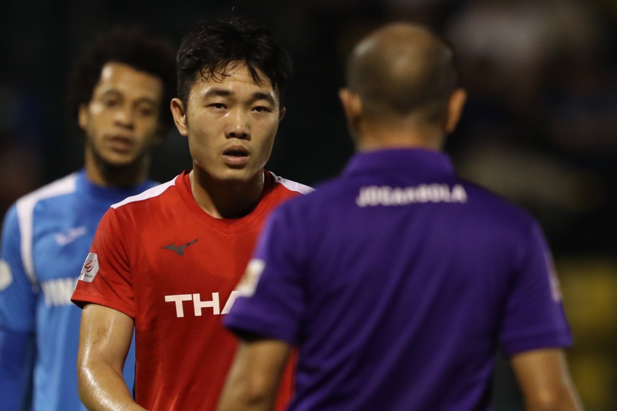 HAGL thua dam truoc CLB Quang Ninh tren san Cam Pha hinh anh