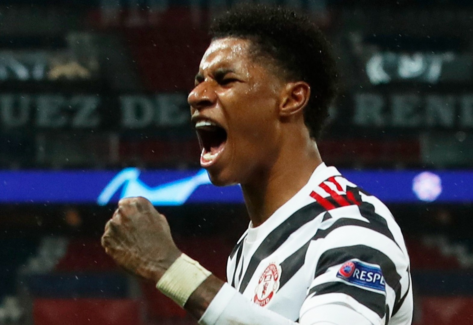 Thay doi tao bao giup MU danh bai PSG hinh anh