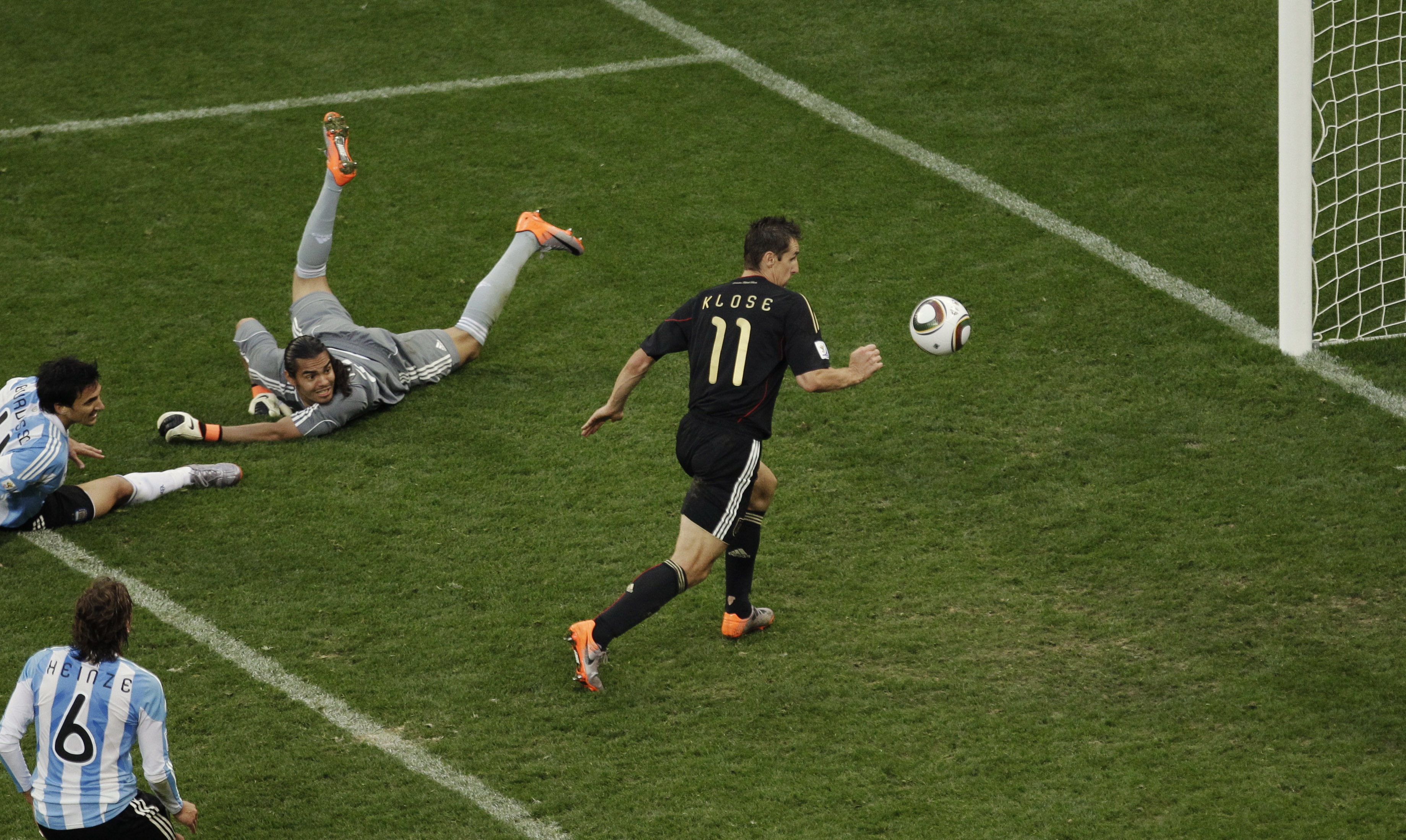 truc tiep bong da anh 4