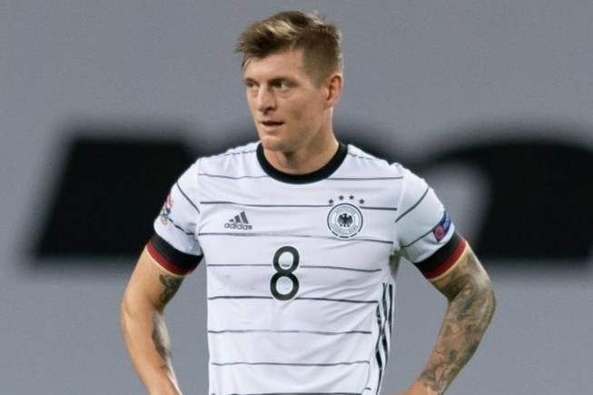 Tuyen Duc tham bai vi bao thu hinh anh