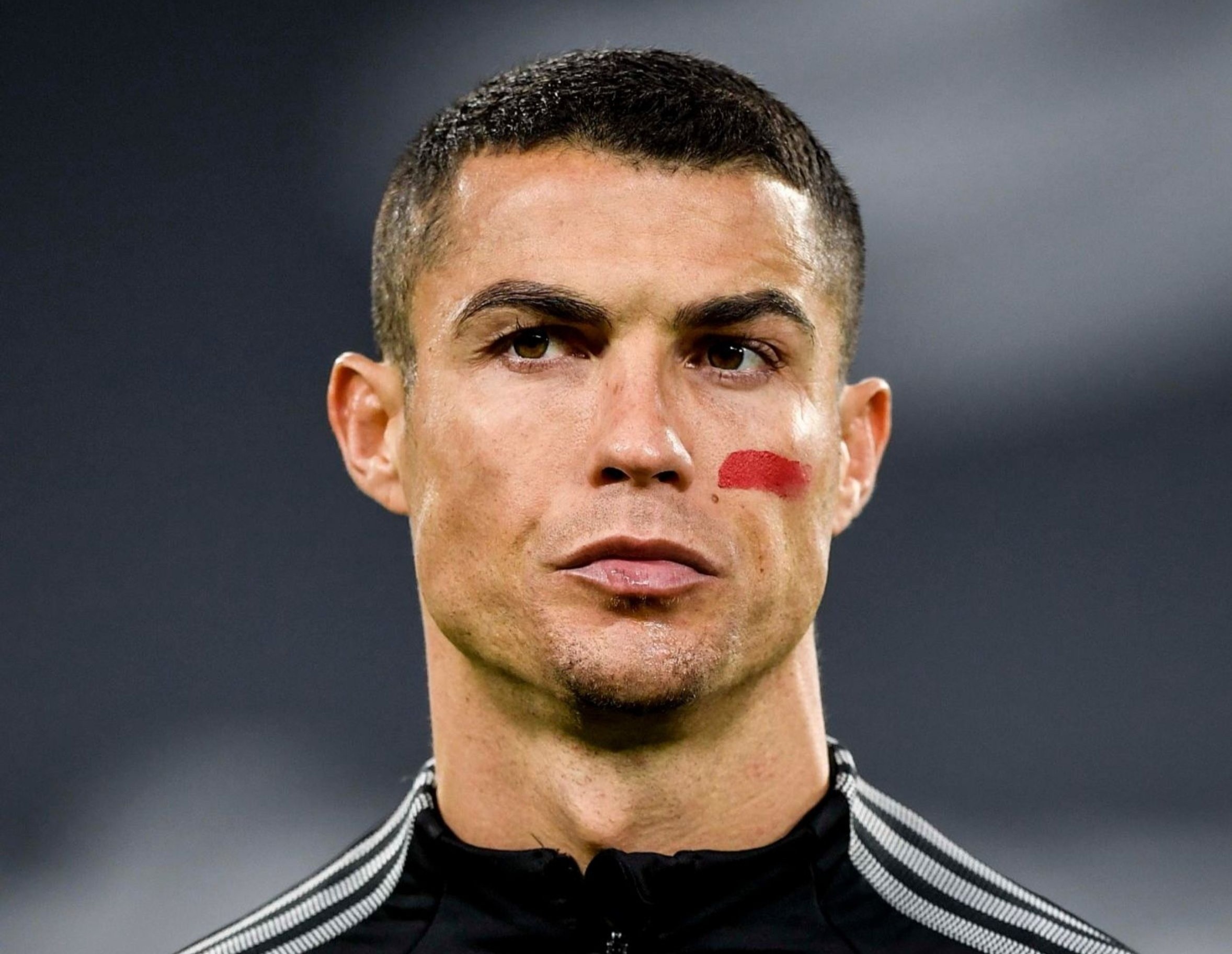 Ronaldo dang cuu Pirlo tai Juventus hinh anh