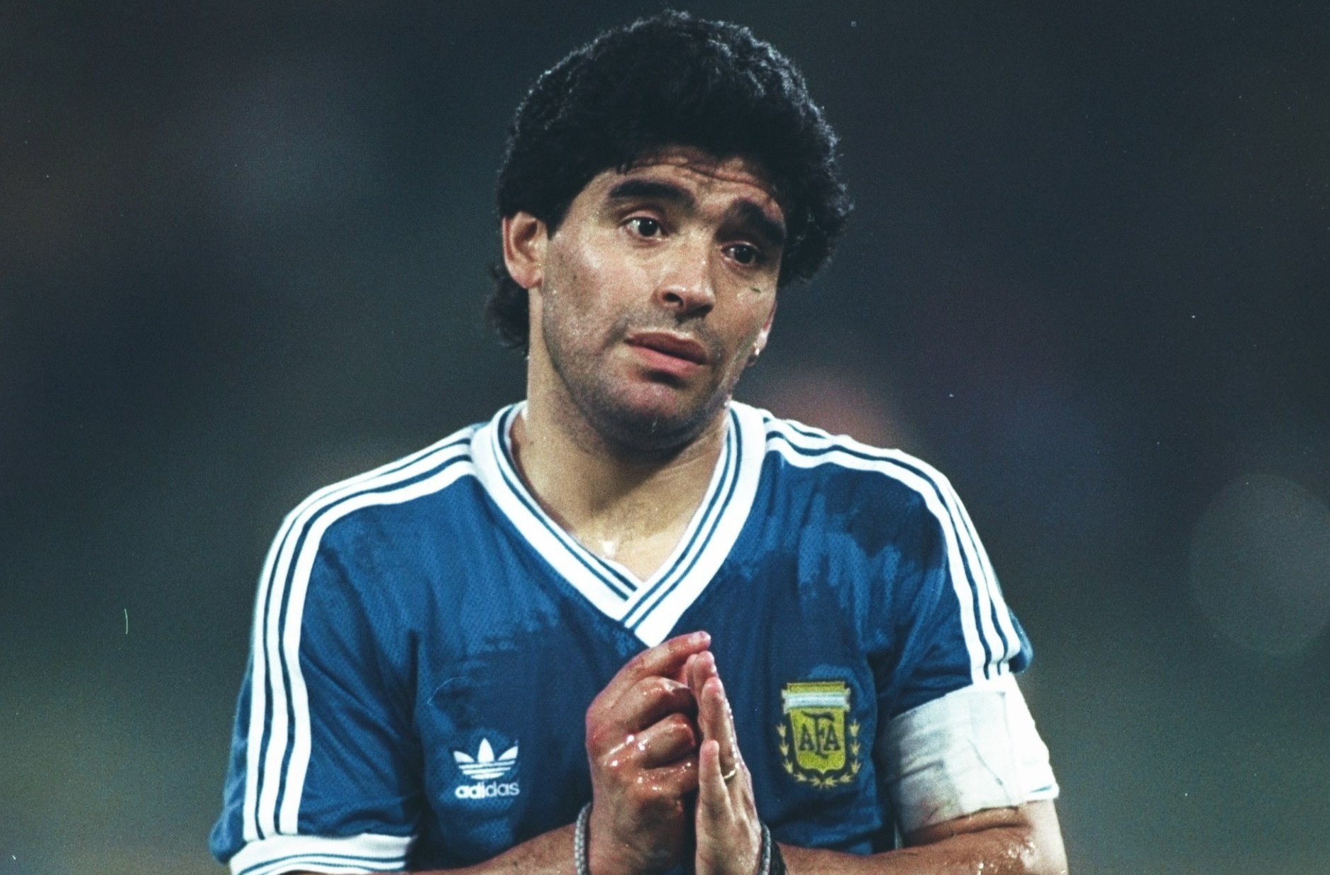 Maradona tung bi mafia Napoli phan boi hinh anh