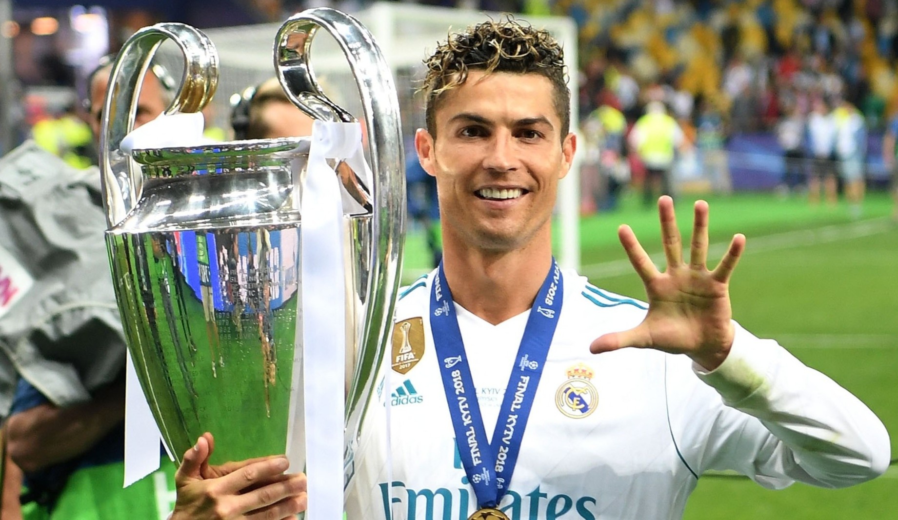 Doi hinh hay nhat moi thoi dai cua Champions League hinh anh