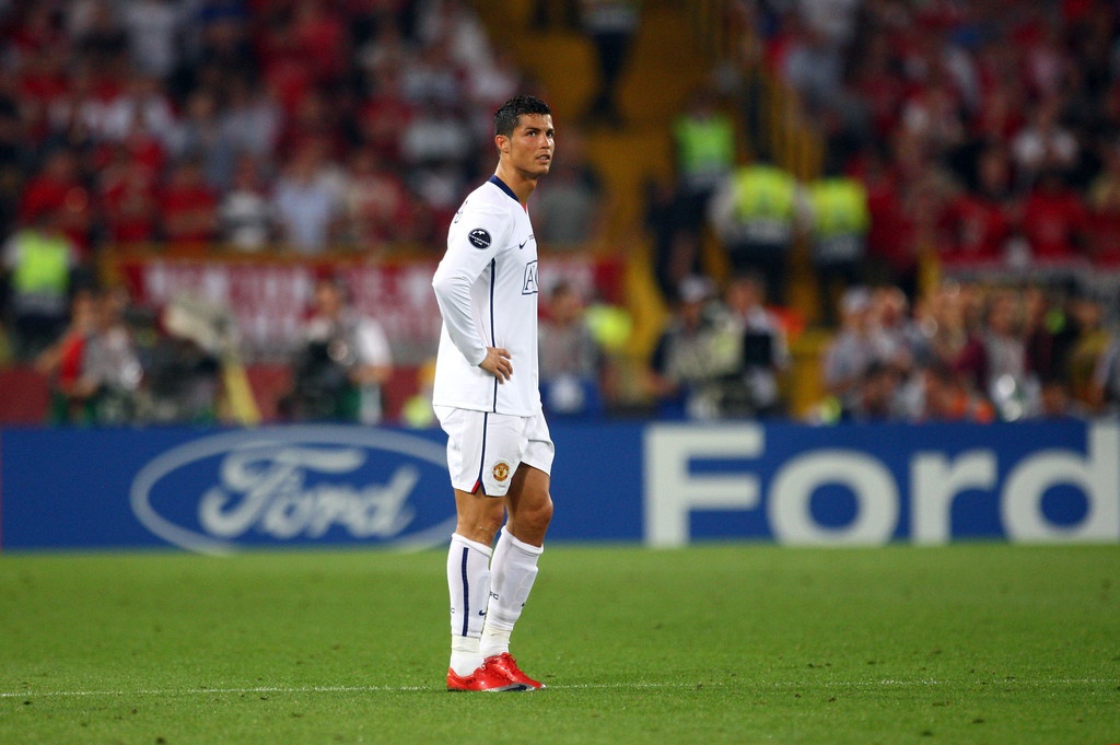 Ronaldo vs Messi anh 4