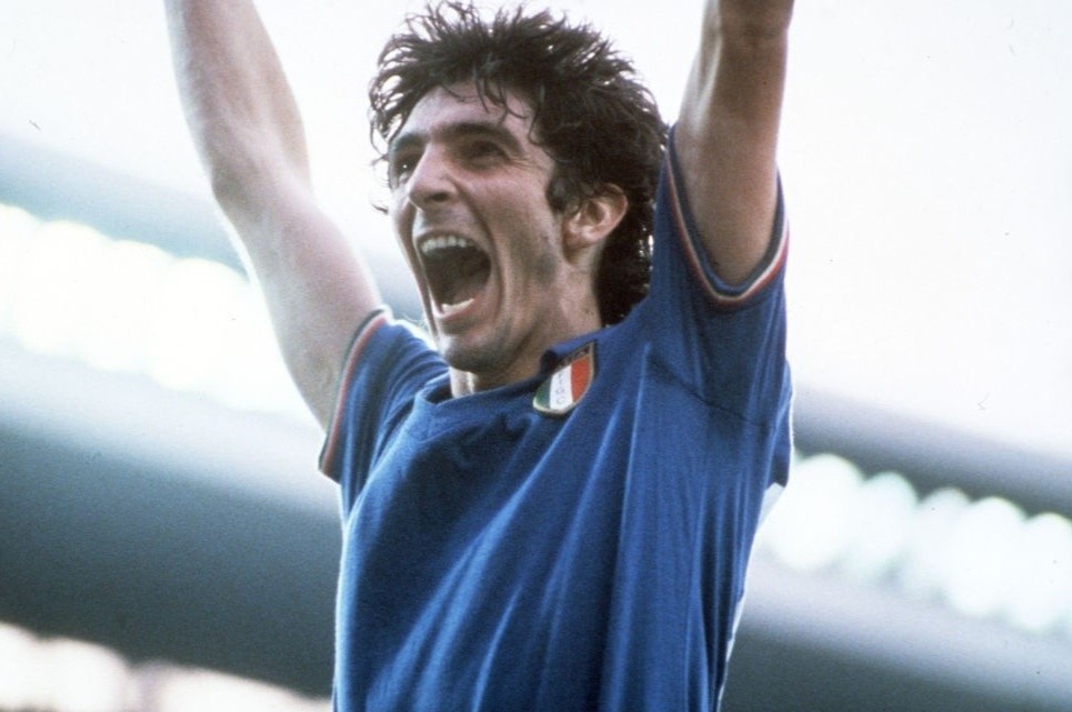 Paolo Rossi - Qua bong Vang ky la nhat lich su hinh anh