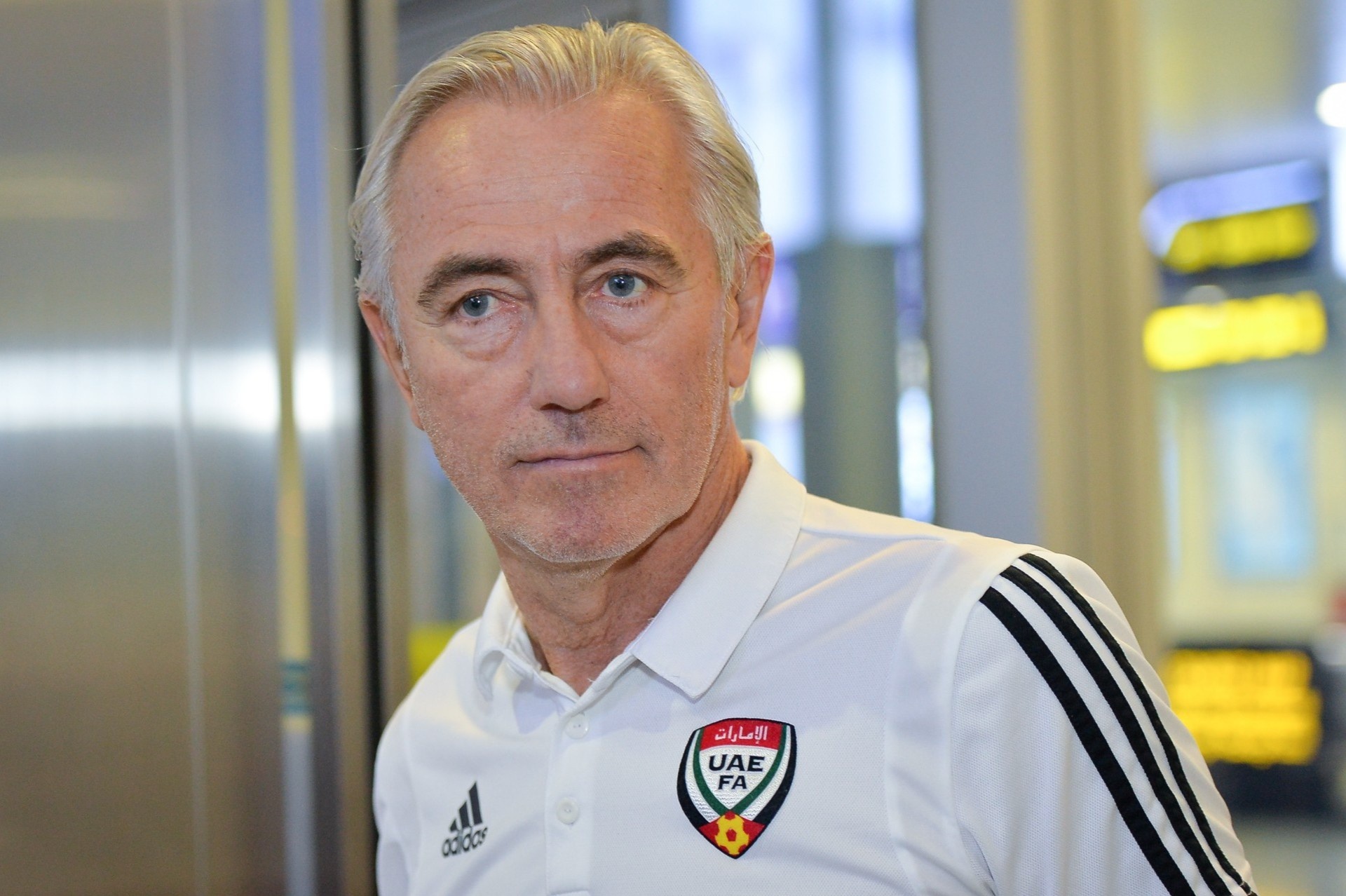 UAE bo nhiem HLV Van Marwijk de dau tuyen Viet Nam hinh anh