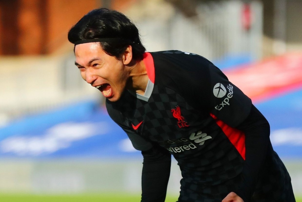 Liverpool di vao lich su sau chien thang 7-0 hinh anh