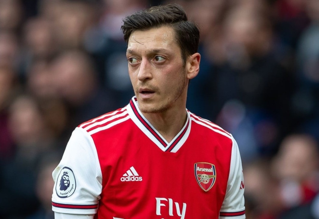 5 tham hoa chuyen nhuong vach tran su yeu kem cua Arsenal hinh anh