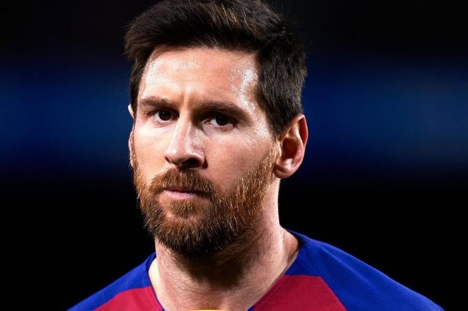 Messi chi dao chien thuat cho dong doi tai Barca hinh anh