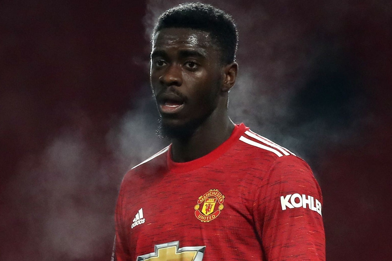 Hau ve MU bi phan biet chung toc hinh anh