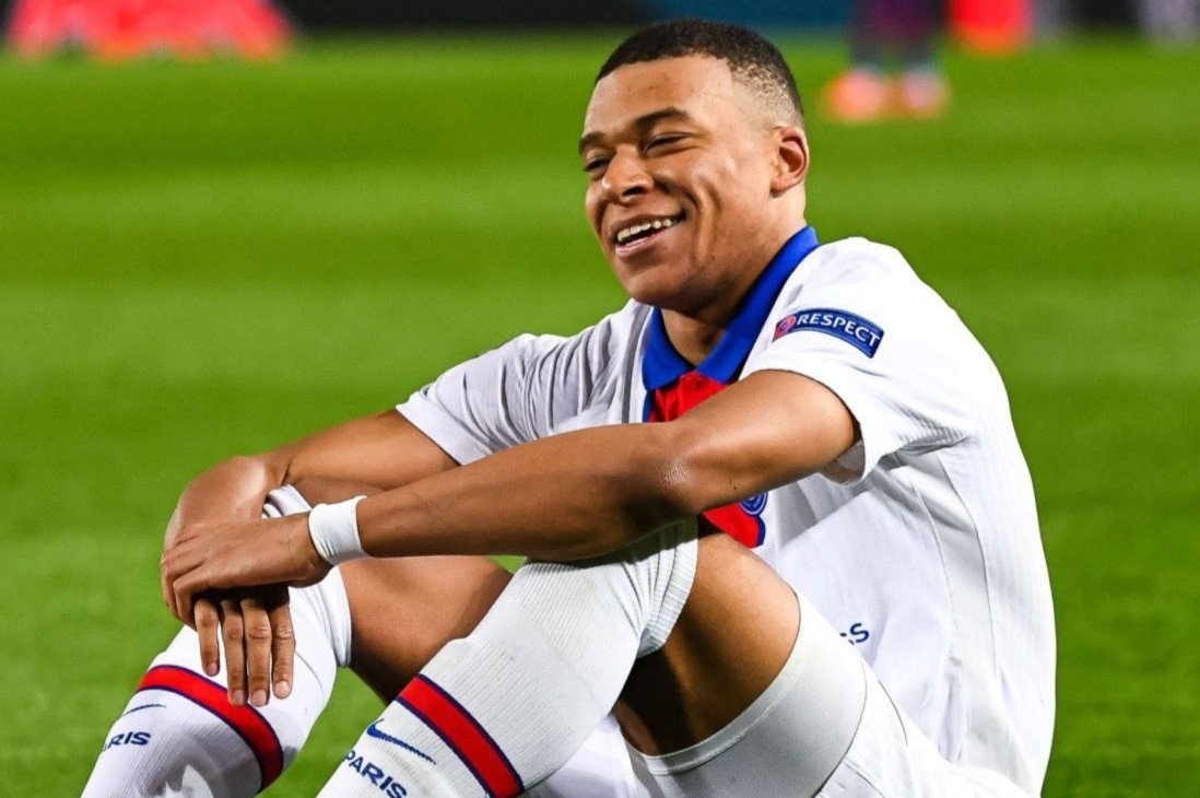 Mbappe - nguoi ke thua Messi va Ronaldo hinh anh