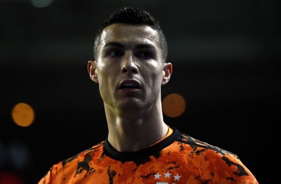 Ronaldo bi cham 4,5 diem trong tran thua cua Juventus hinh anh