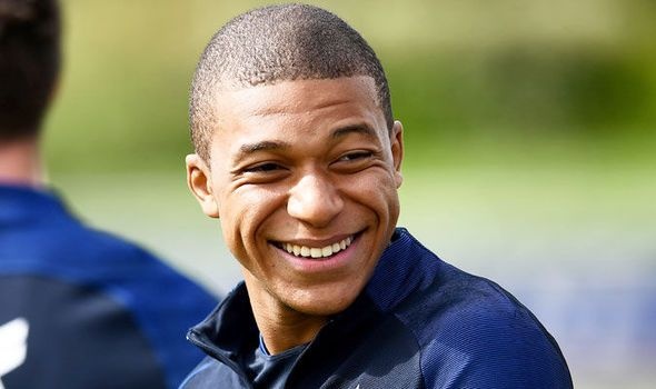 Ly do kho tin khien Barca tung tu choi mua Mbappe hinh anh