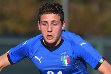 Tuyen thu U18 Italy bo lam cau thu de hoc Havard hinh anh