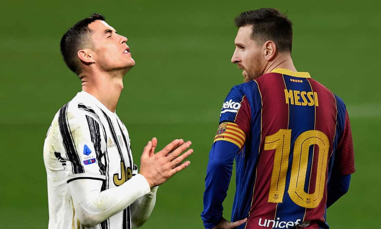 Ronaldo, Messi tro thanh ganh nang hinh anh