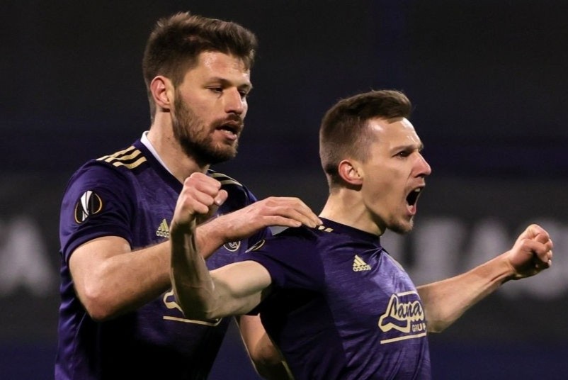 Tien dao lap hat-trick loai Tottenham khoi Europa League la ai? hinh anh