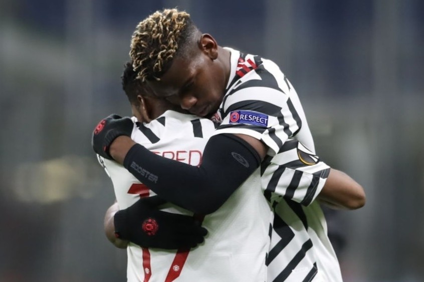 Den luc Man United vo dich Europa League hinh anh