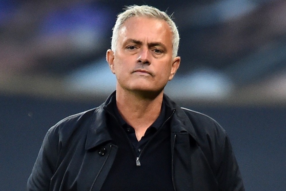 Vi sao Mourinho bi Tottenham sa thai? hinh anh