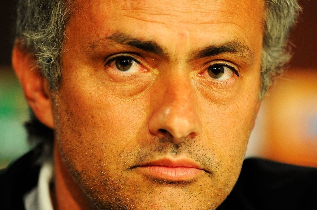 Mourinho lai dam vao qua khu hinh anh