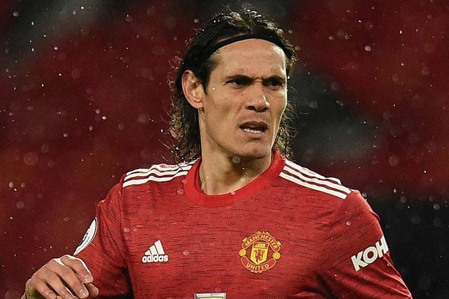 MU co loi gi khi giu lai Cavani? hinh anh