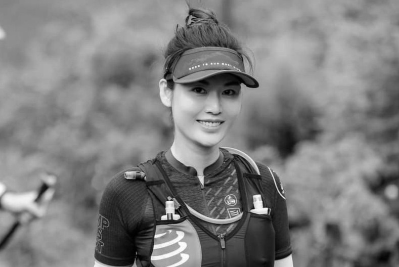 Cong dong chay bo soc truoc tin Hoa hau Thu Thuy qua doi hinh anh