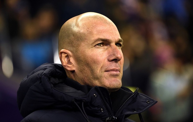 Real Madrid noi gian voi Zidane hinh anh