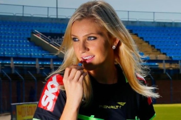 Nu trong tai Brazil bi hieu lam bat chinh tran Viet Nam gap Malaysia hinh anh