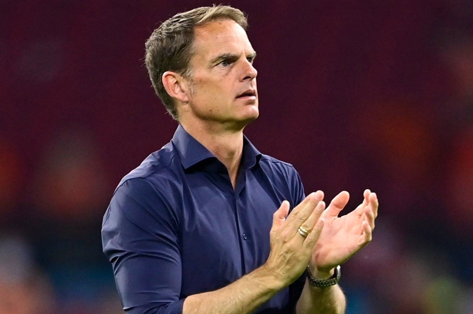 HLV truong Ha Lan tu chuc sau that bai tai Euro 2020 hinh anh