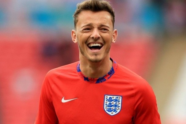 Vi sao Arsenal san sang chi 50 trieu bang mua Ben White? hinh anh