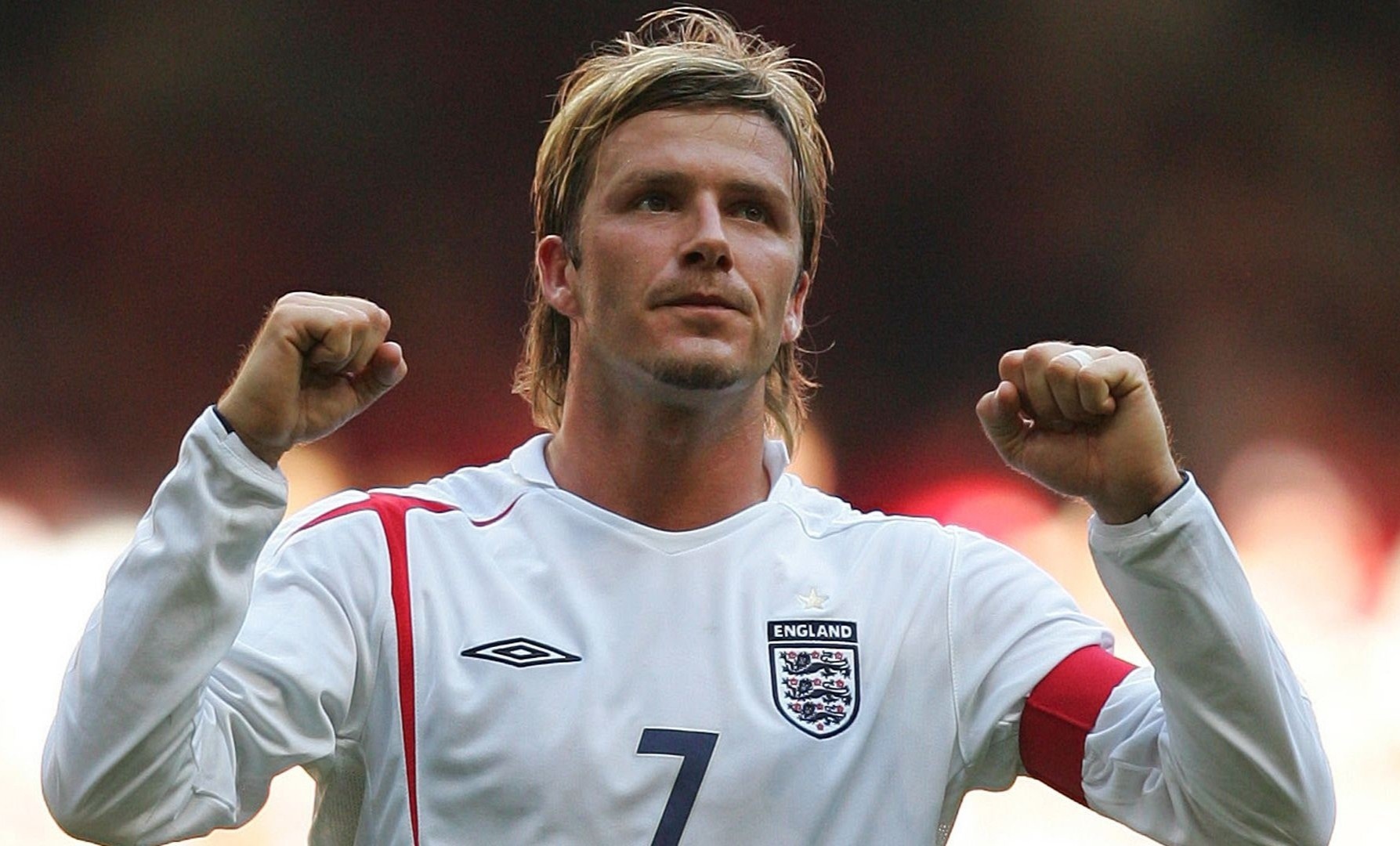 Rac roi kim ham bong da Anh tai Olympic hinh anh