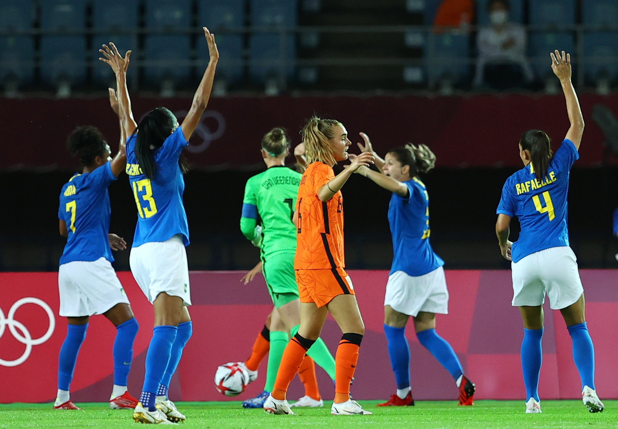 Ha Lan vs Brazil anh 2