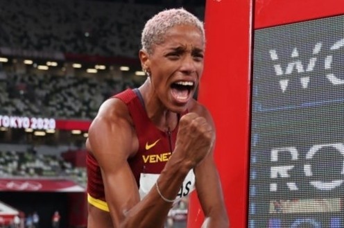 Ky luc the gioi ton tai 26 nam bi pha sau o Olympic hinh anh