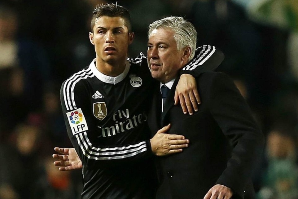 Ancelotti noi gi ve vien canh Ronaldo tro lai Real Madrid hinh anh