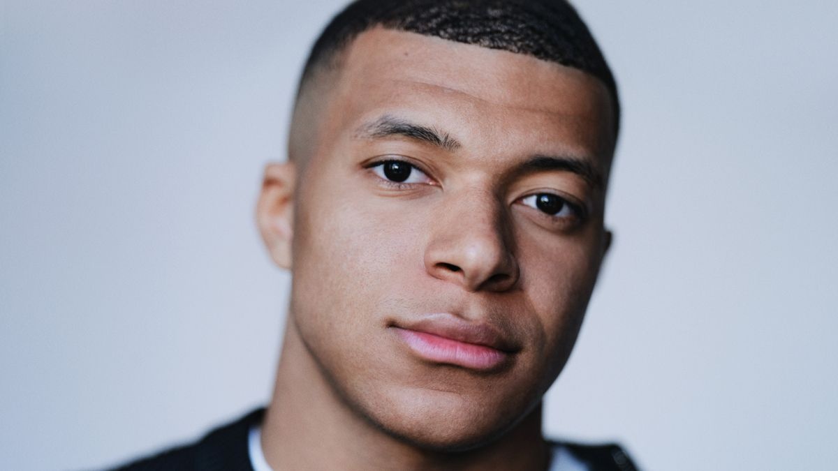 Mbappe: 'Messi va Ronaldo gioi hon toi' hinh anh