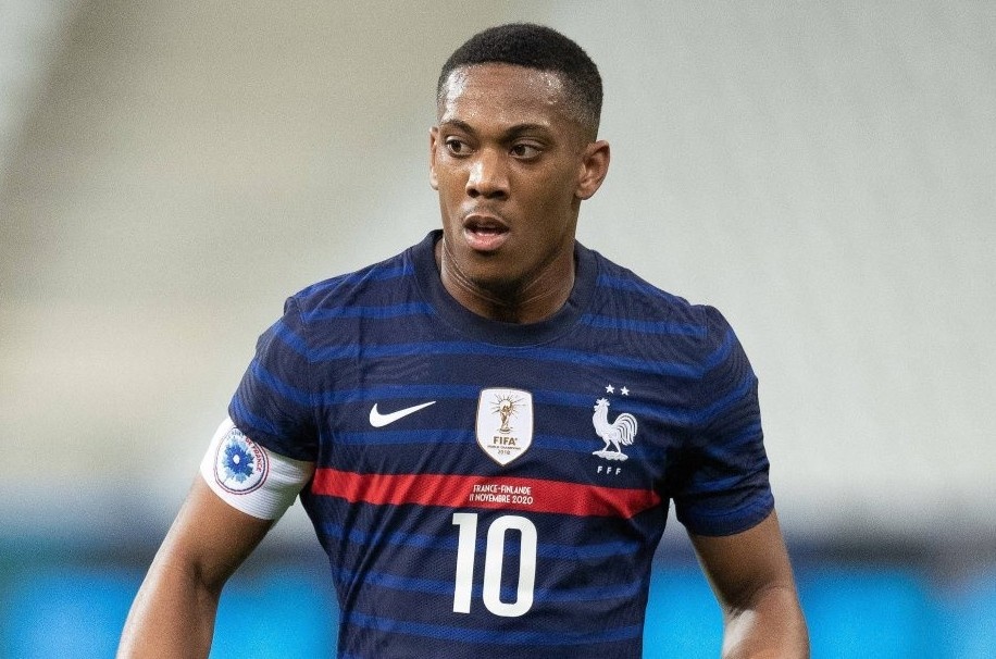 Phap trieu tap doi hinh sau that bai tai Euro 2020 hinh anh