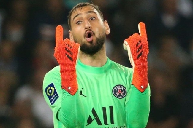 Donnarumma bi co lap tai PSG hinh anh